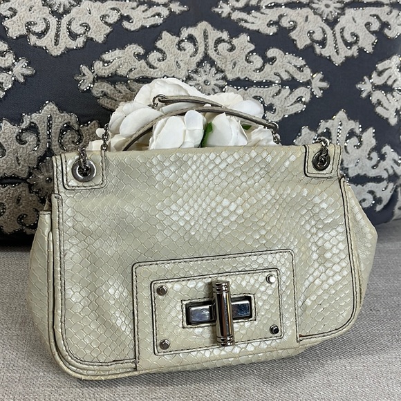 Banana Republic Handbags - Banana Republic Cream Cow Leather Retro Handbag Collection 2009 Shoulder Bag